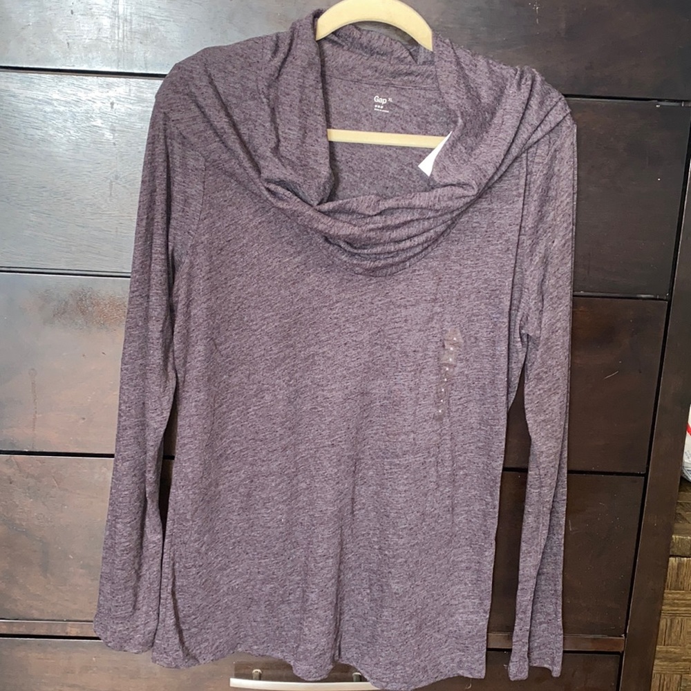 Women’s Gap Top, Size XL, New with Tag!